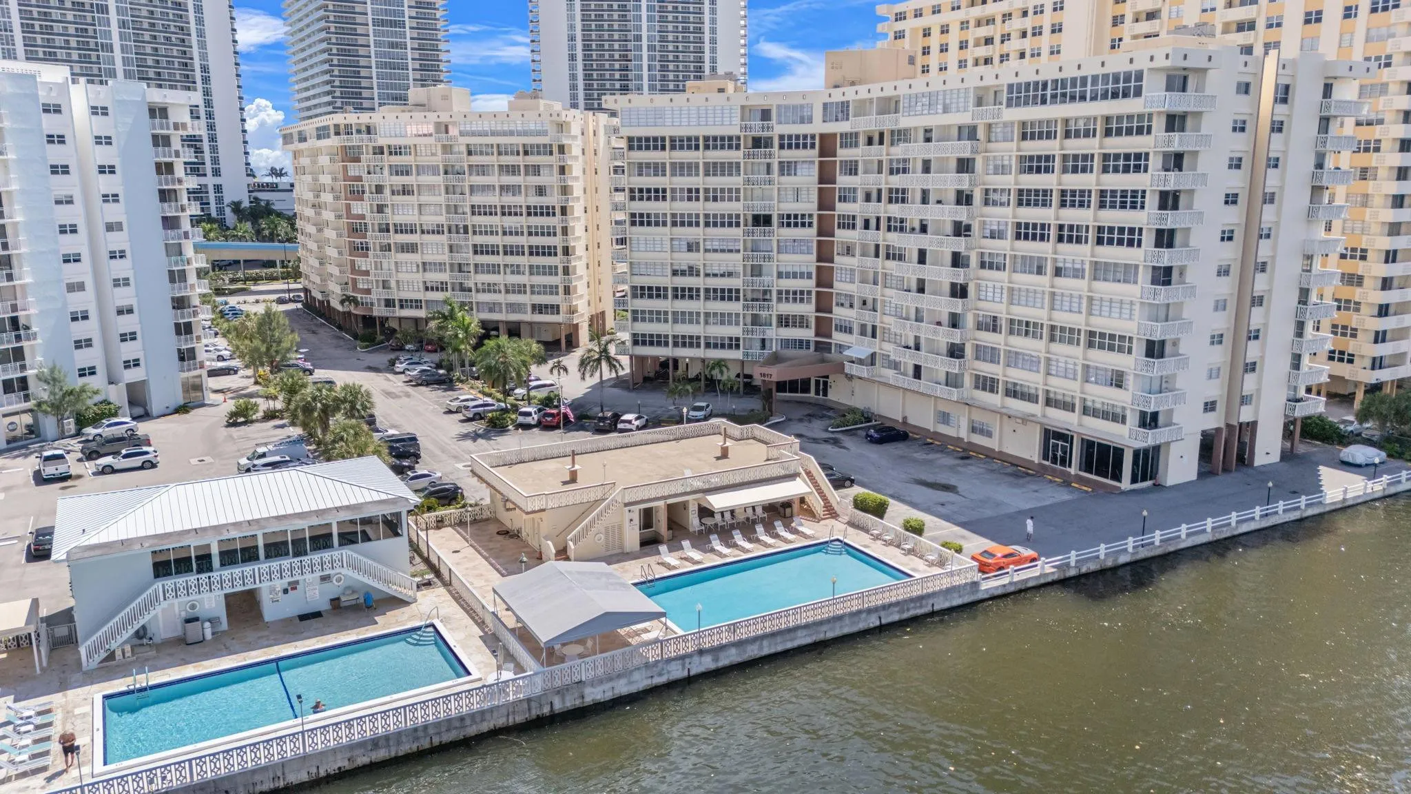 The pool sits right on the intracoastal!