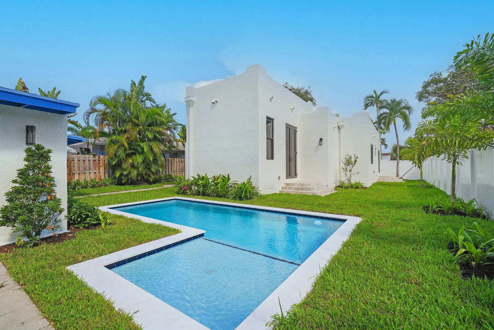 Tropical oasis