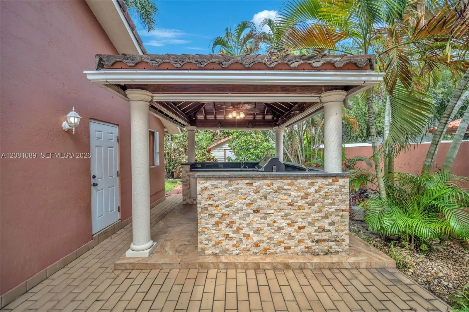 Property photo 25
