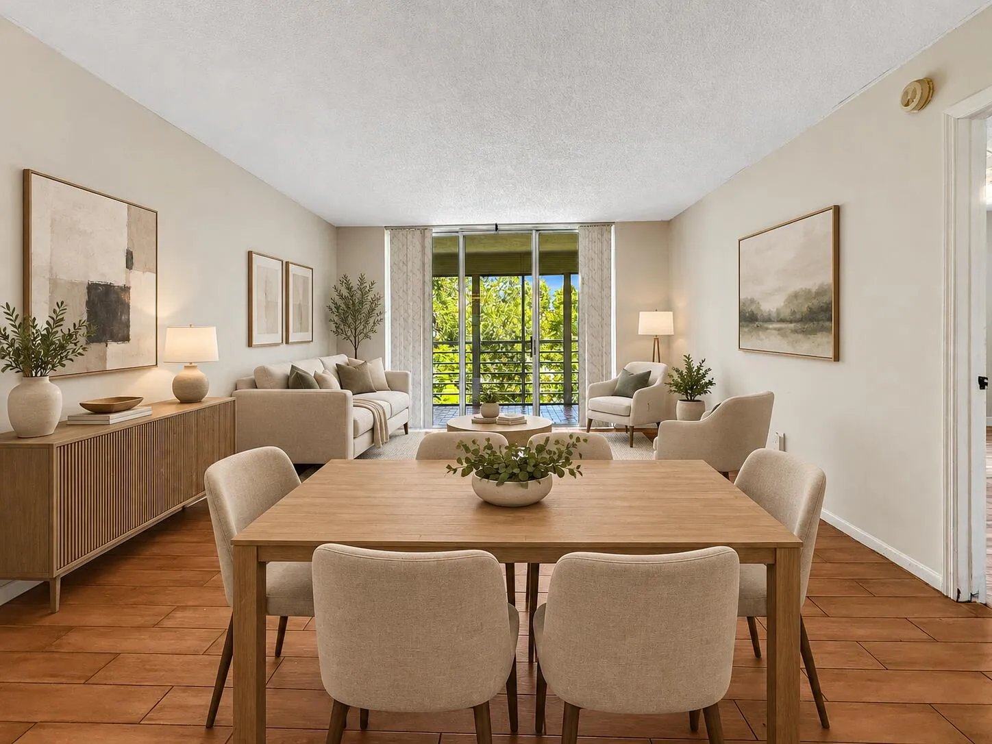 Virtually staged dining:living room