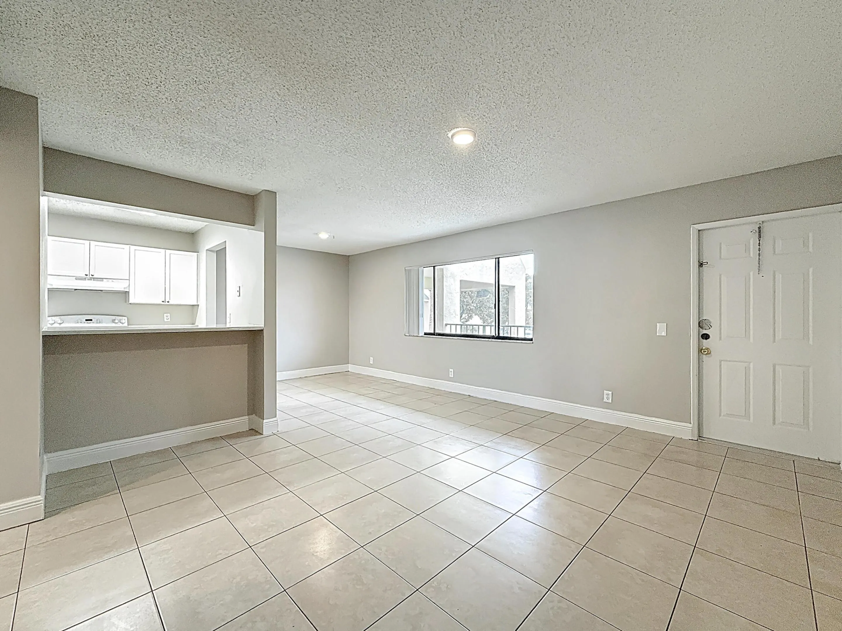 719 Meadows Circle-8