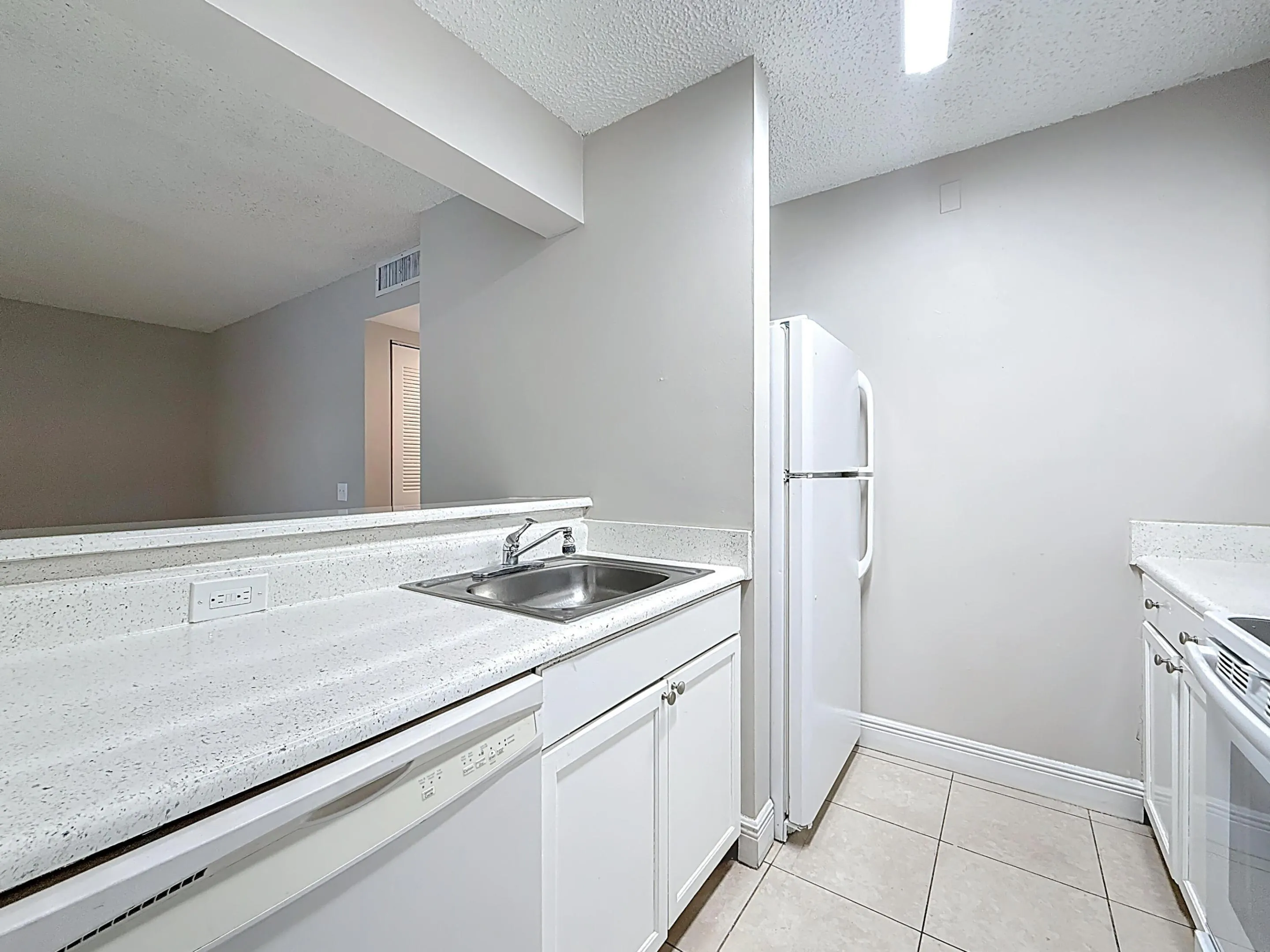 719 Meadows Circle-14