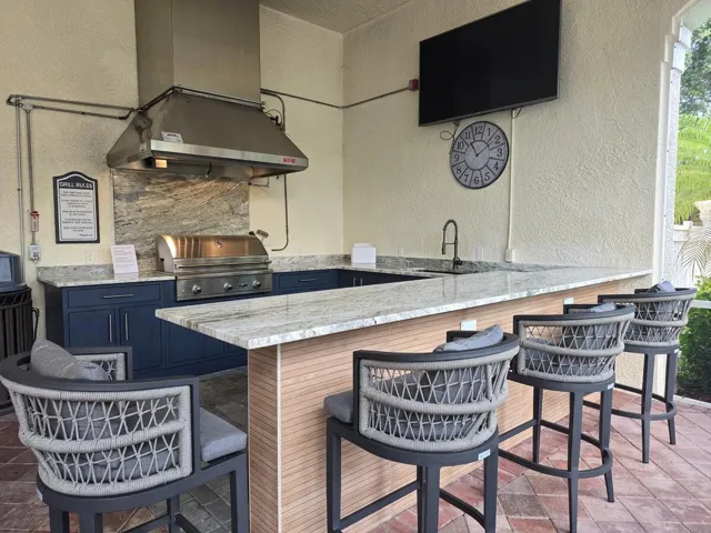 Outdoor Kitchen