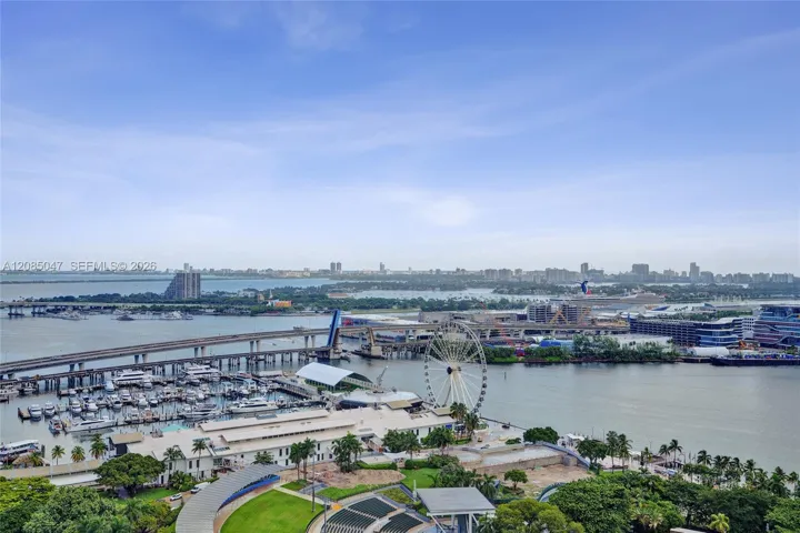 Bayside Marketplace and Miami Beach Beyond