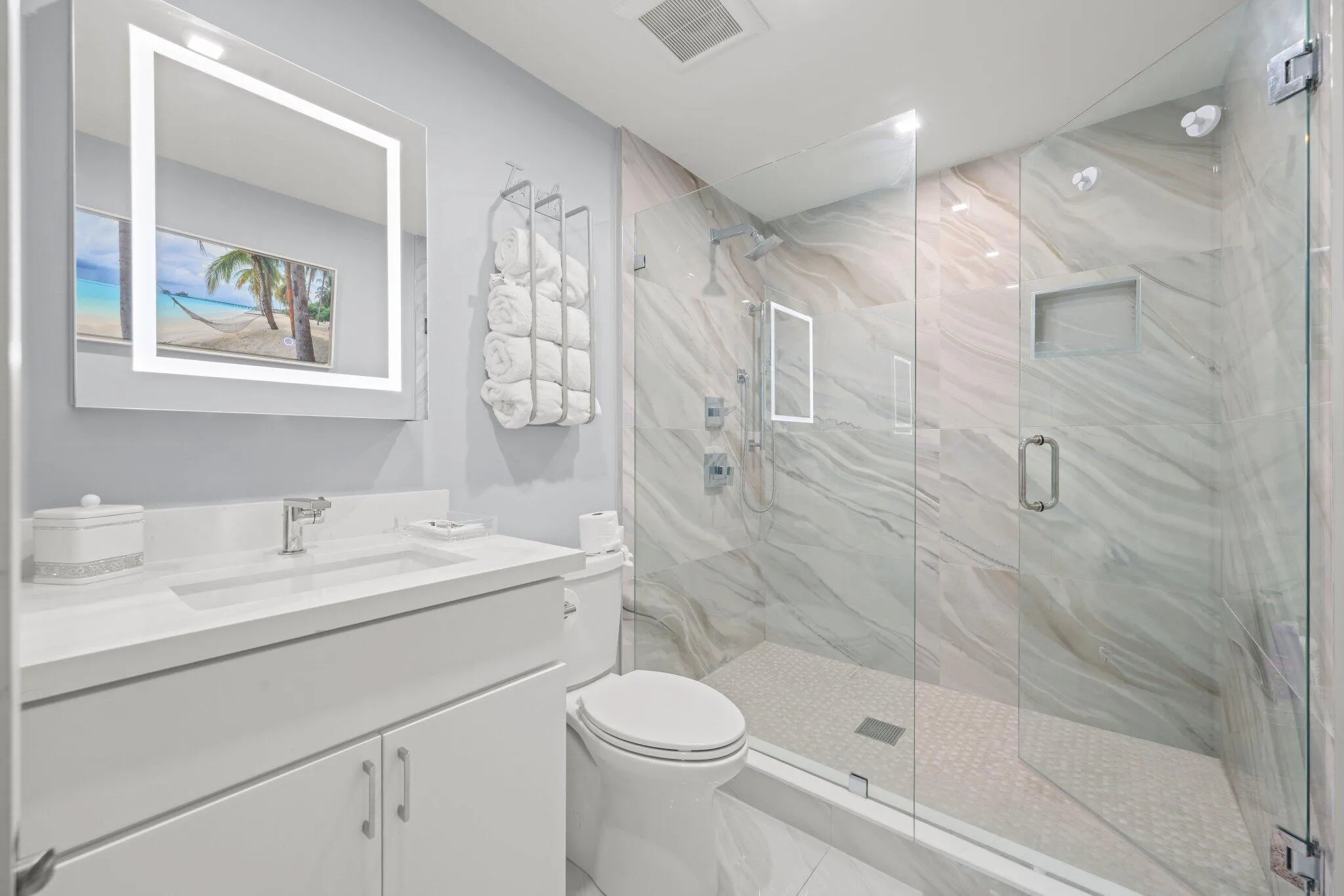 2820 NE 47th St - 26.jpg-SMALL