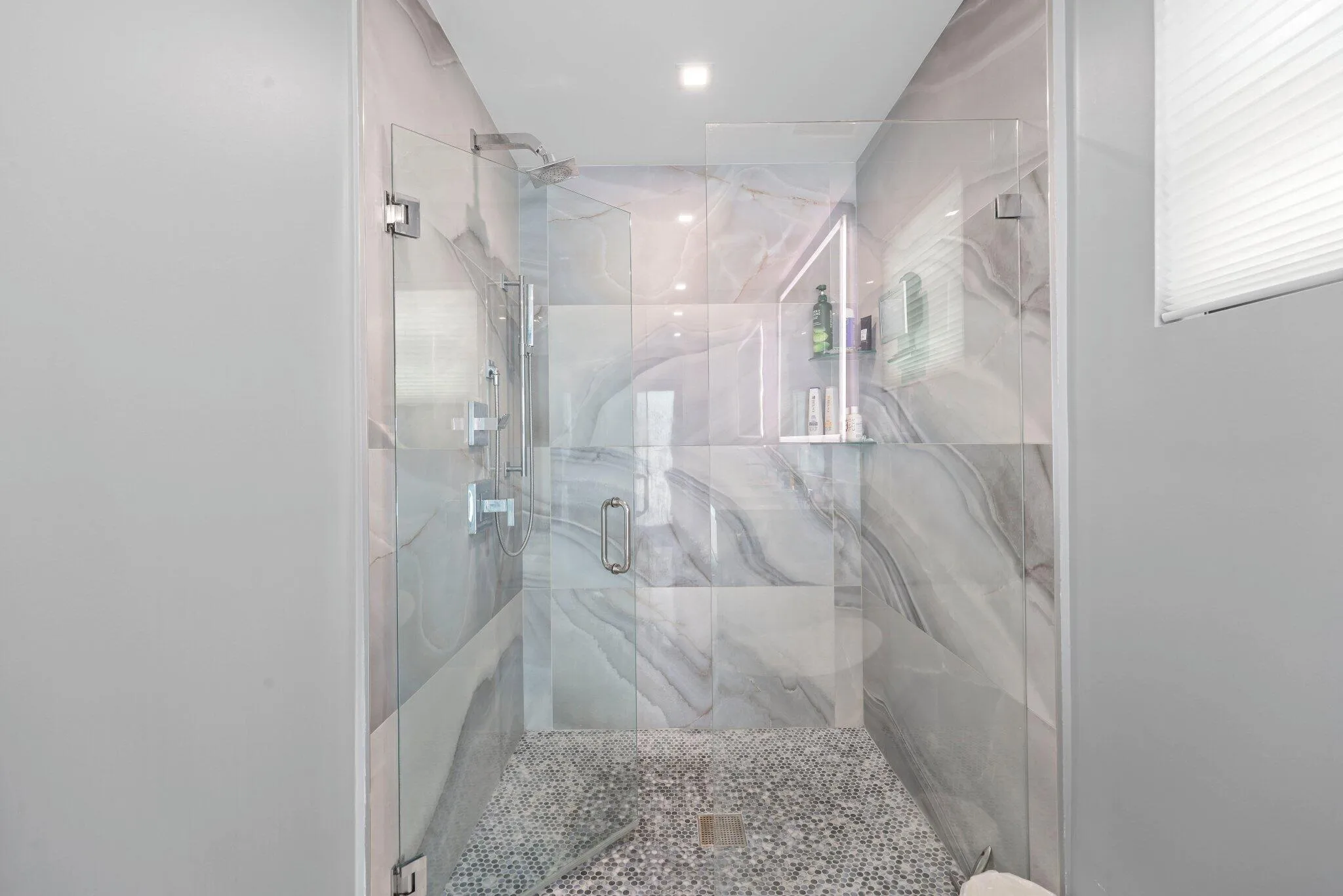 2820 NE 47th St - 52.jpg-SMALL