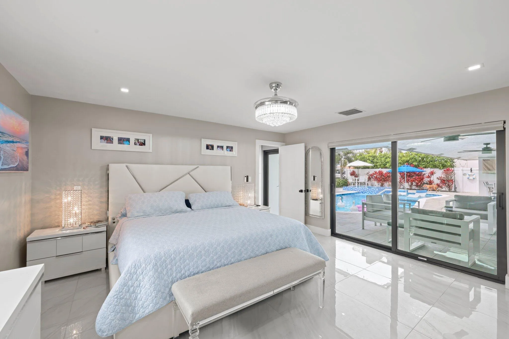 2820 NE 47th St - 49.jpg-SMALL