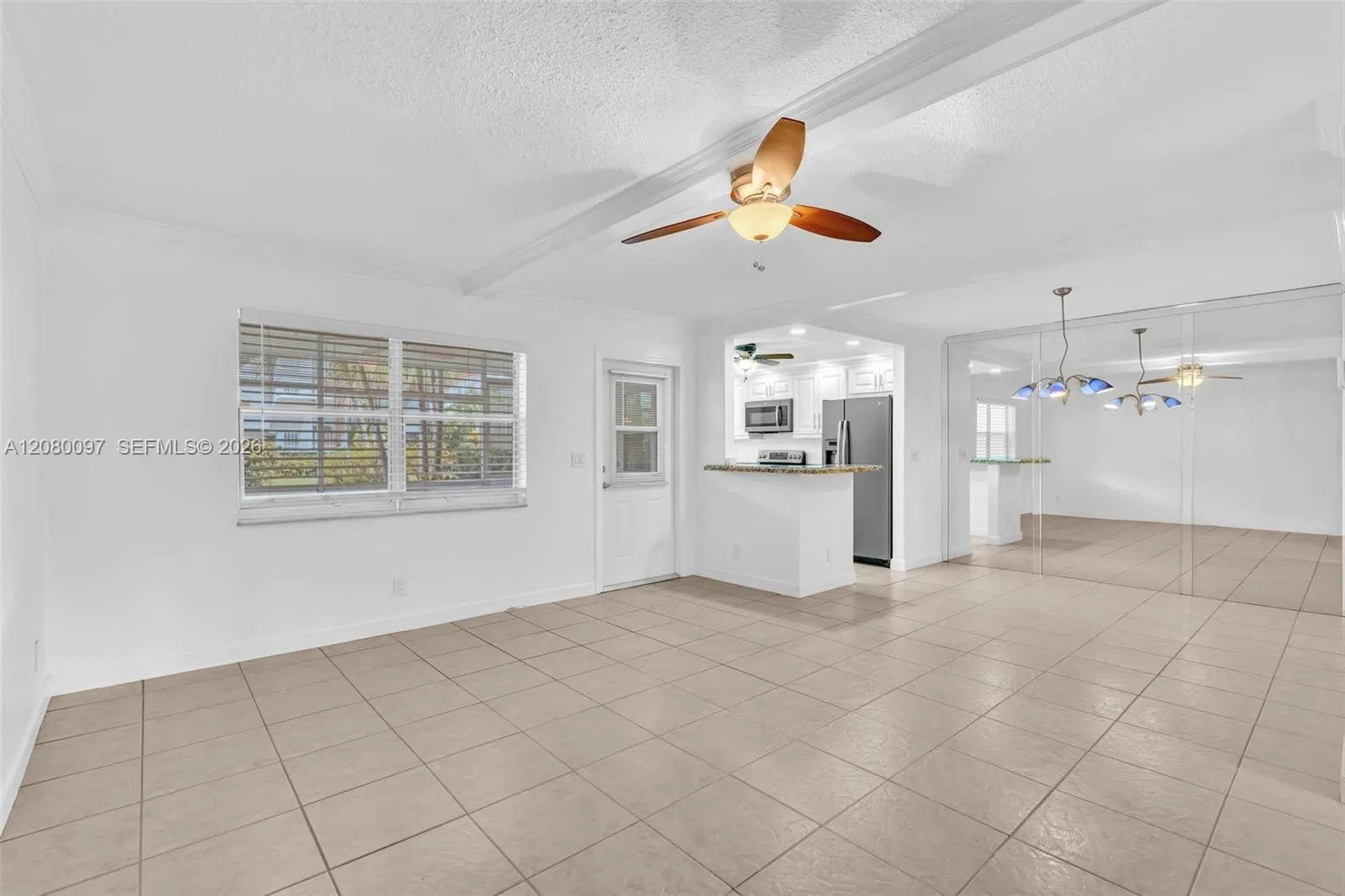 Living/dining/kitchen