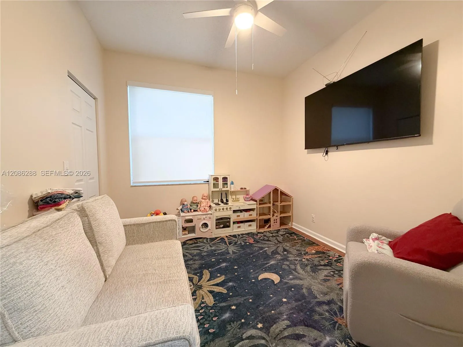 Floor Level Bedroom