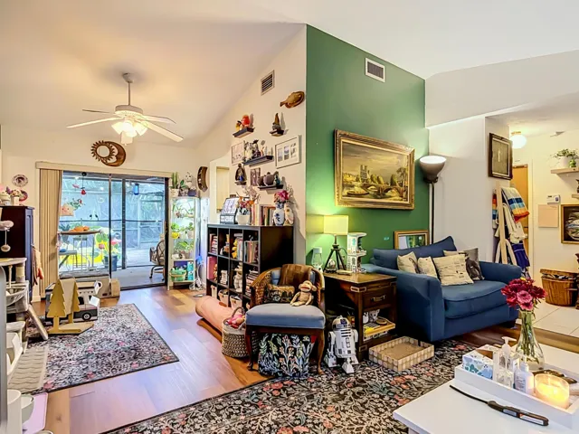 2854 46th Street SW-15