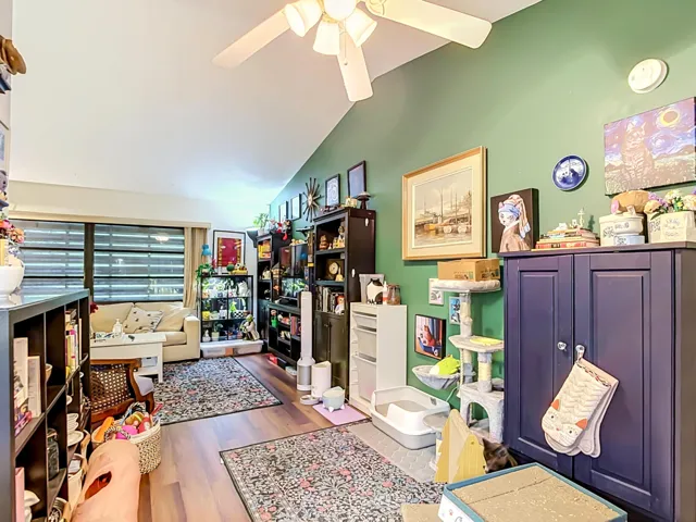 2854 46th Street SW-17