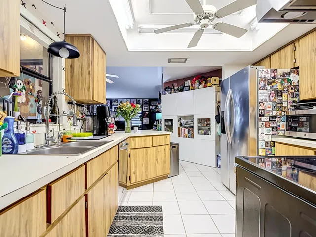 2854 46th Street SW-19