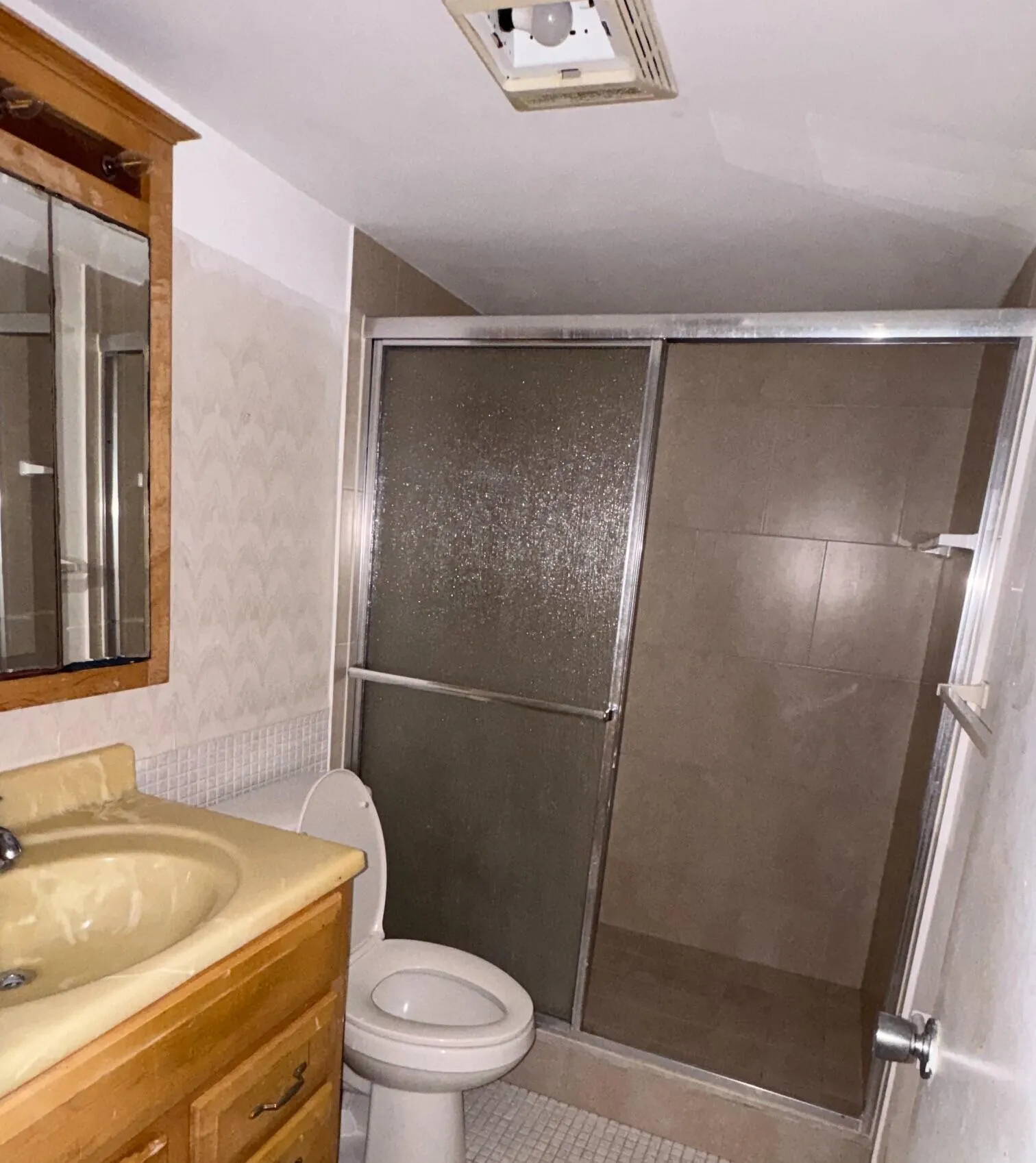 Bathroom1