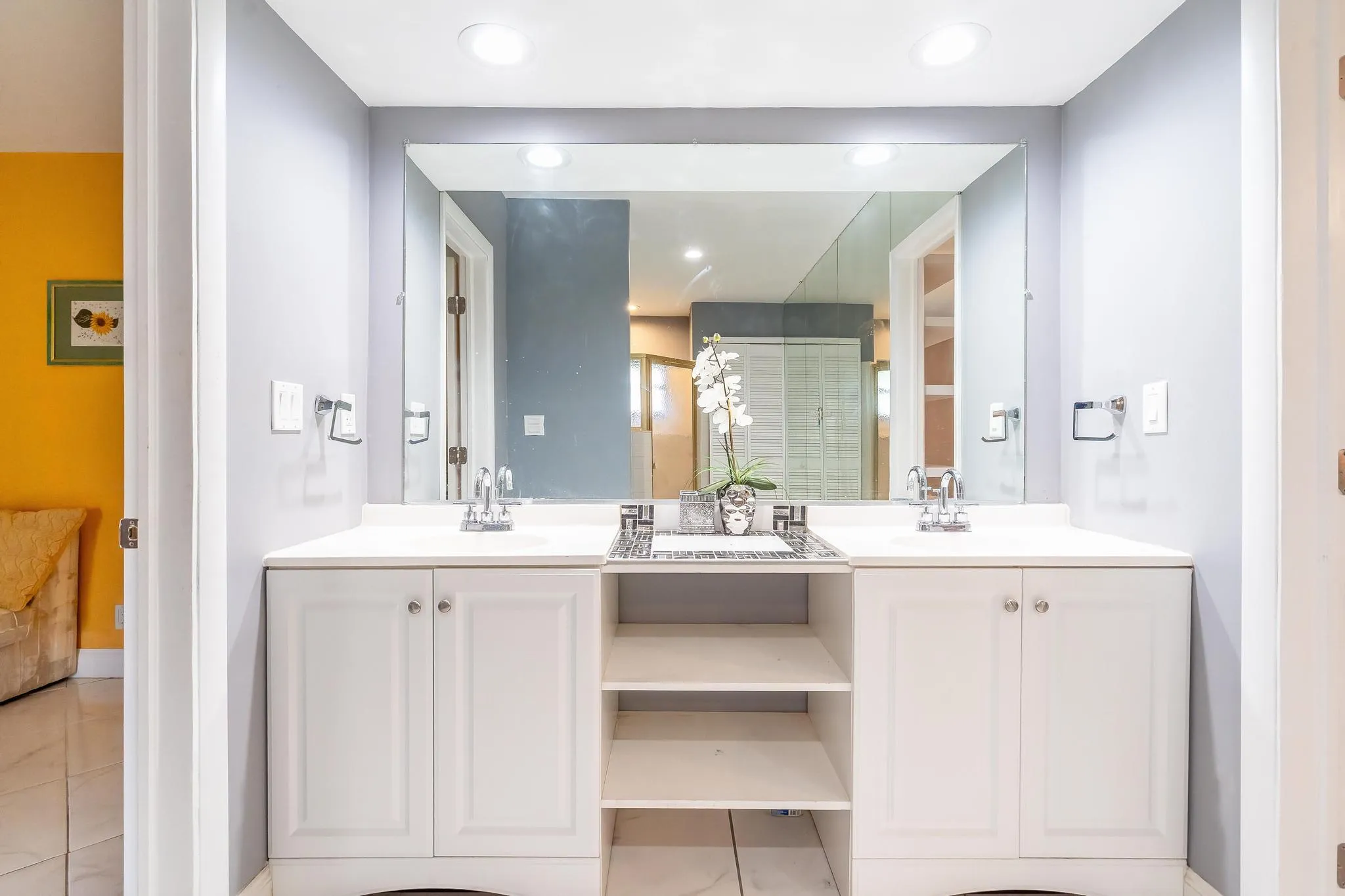 Jack and Jill Bath