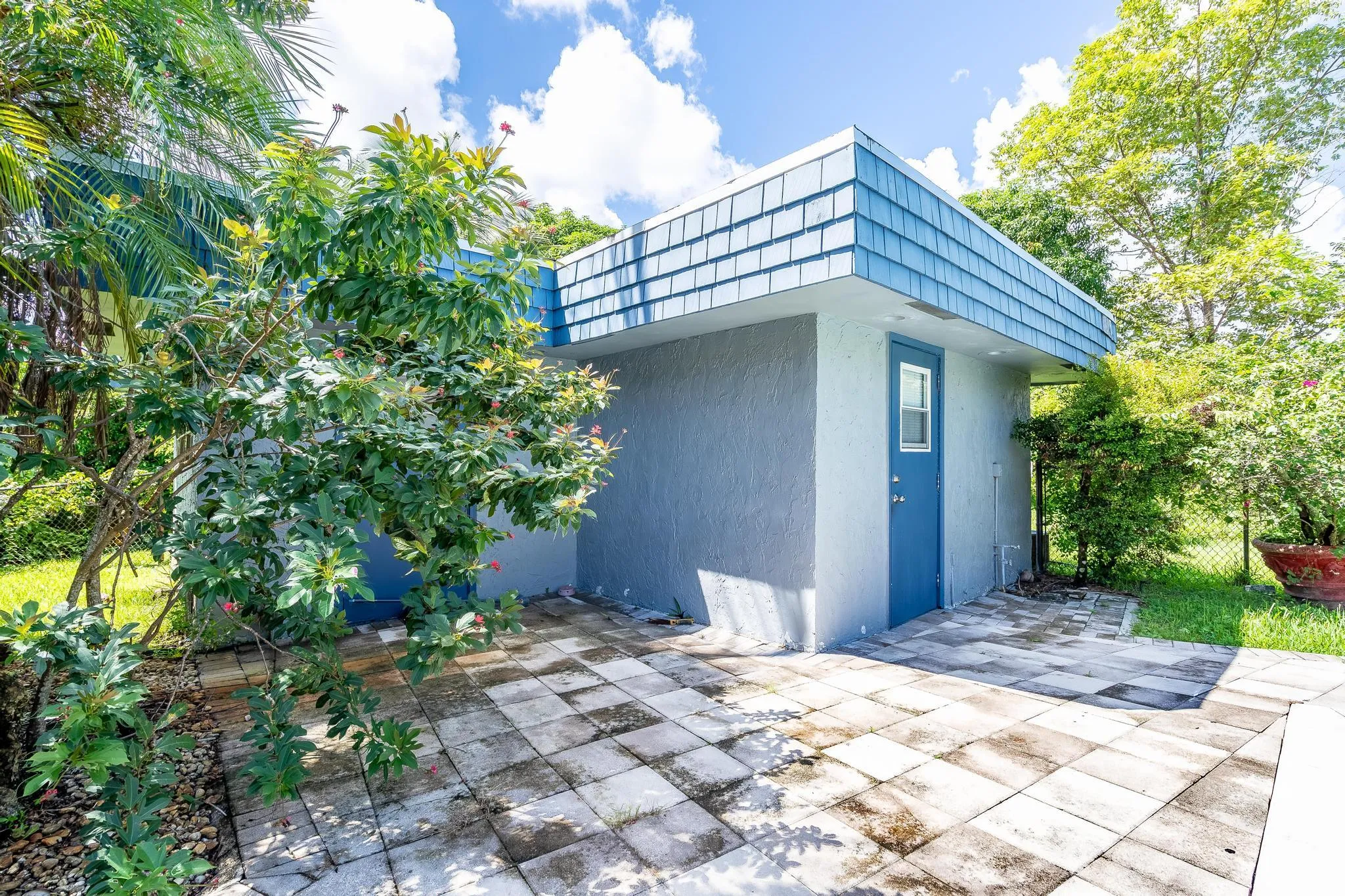 Pool House