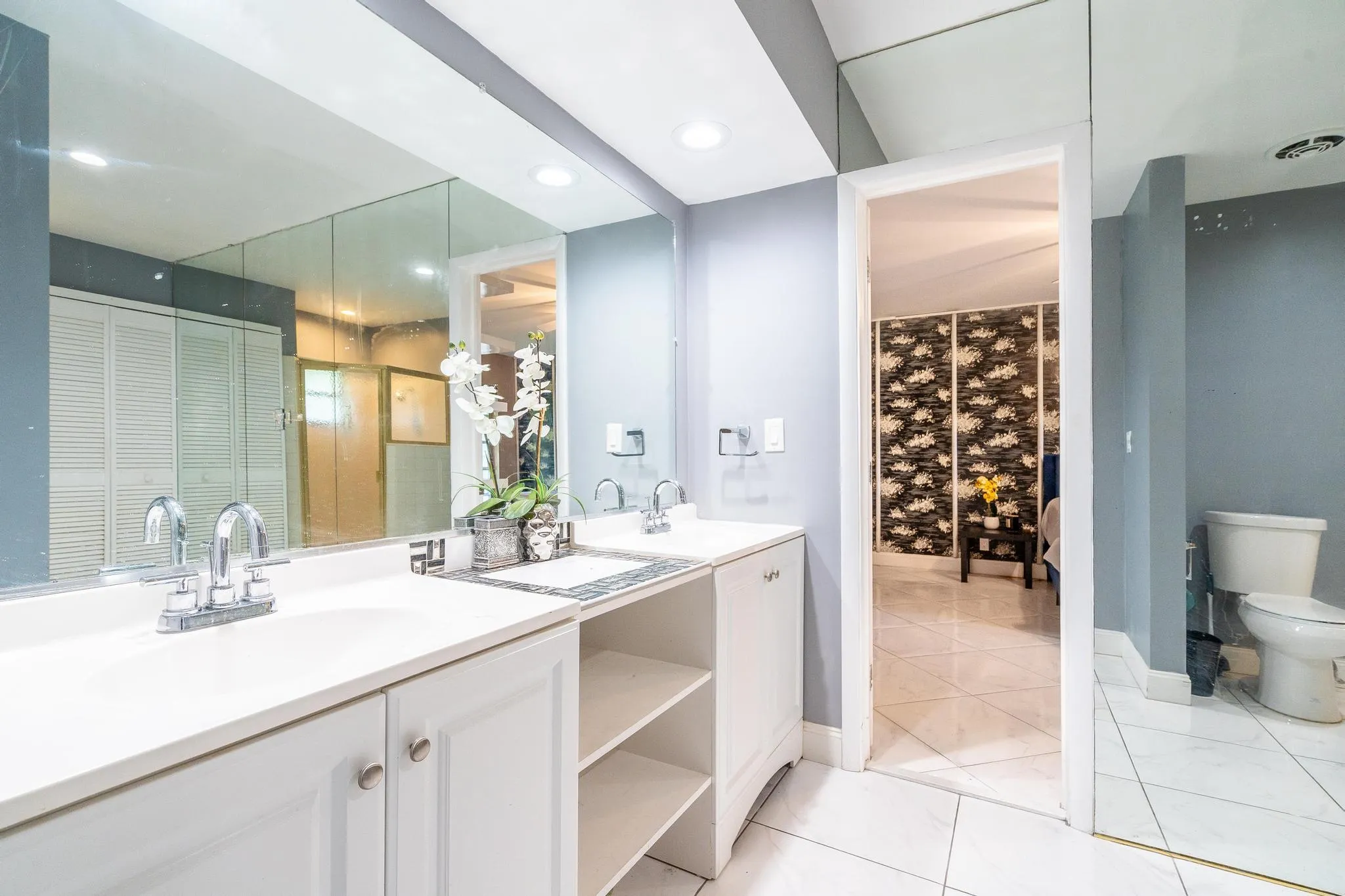 Jack and Jill Bath