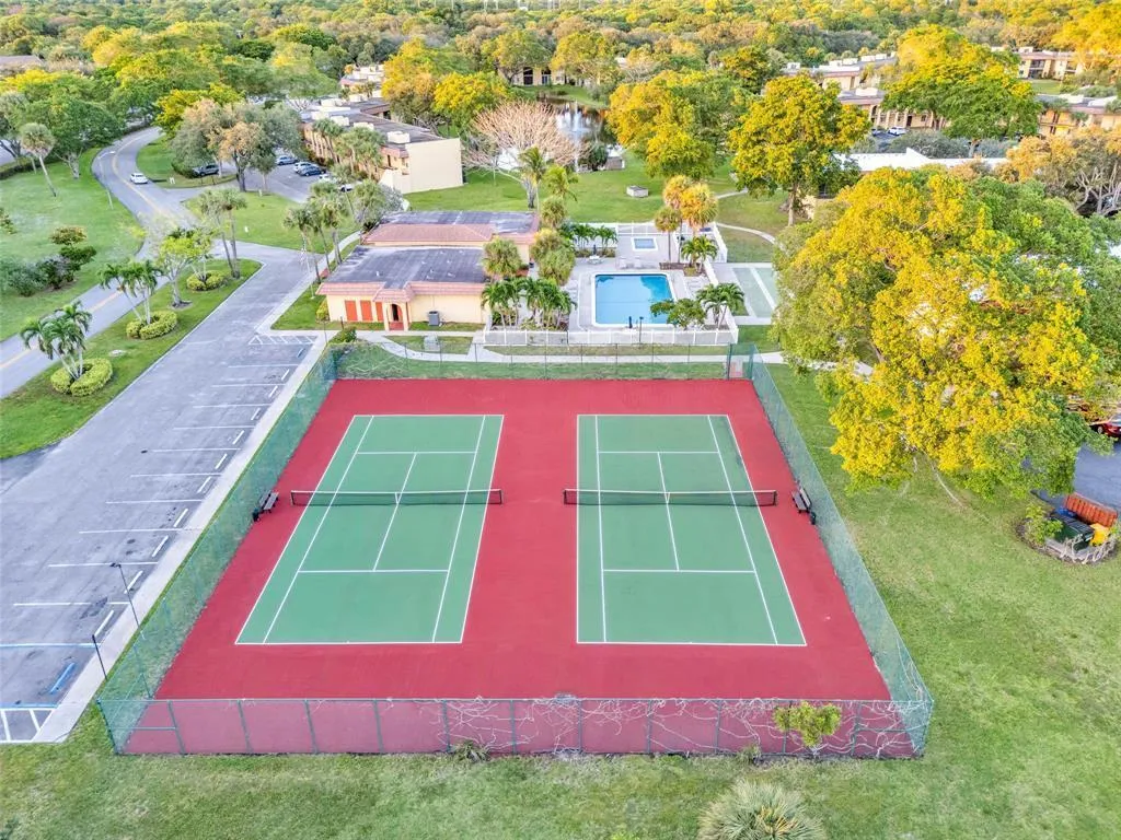 Tennis court
