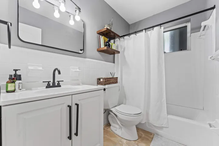 025-4481Southwest37thAvenue-FortLauderda