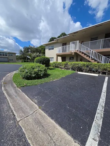 1st ground floor with parking space next to unit.
