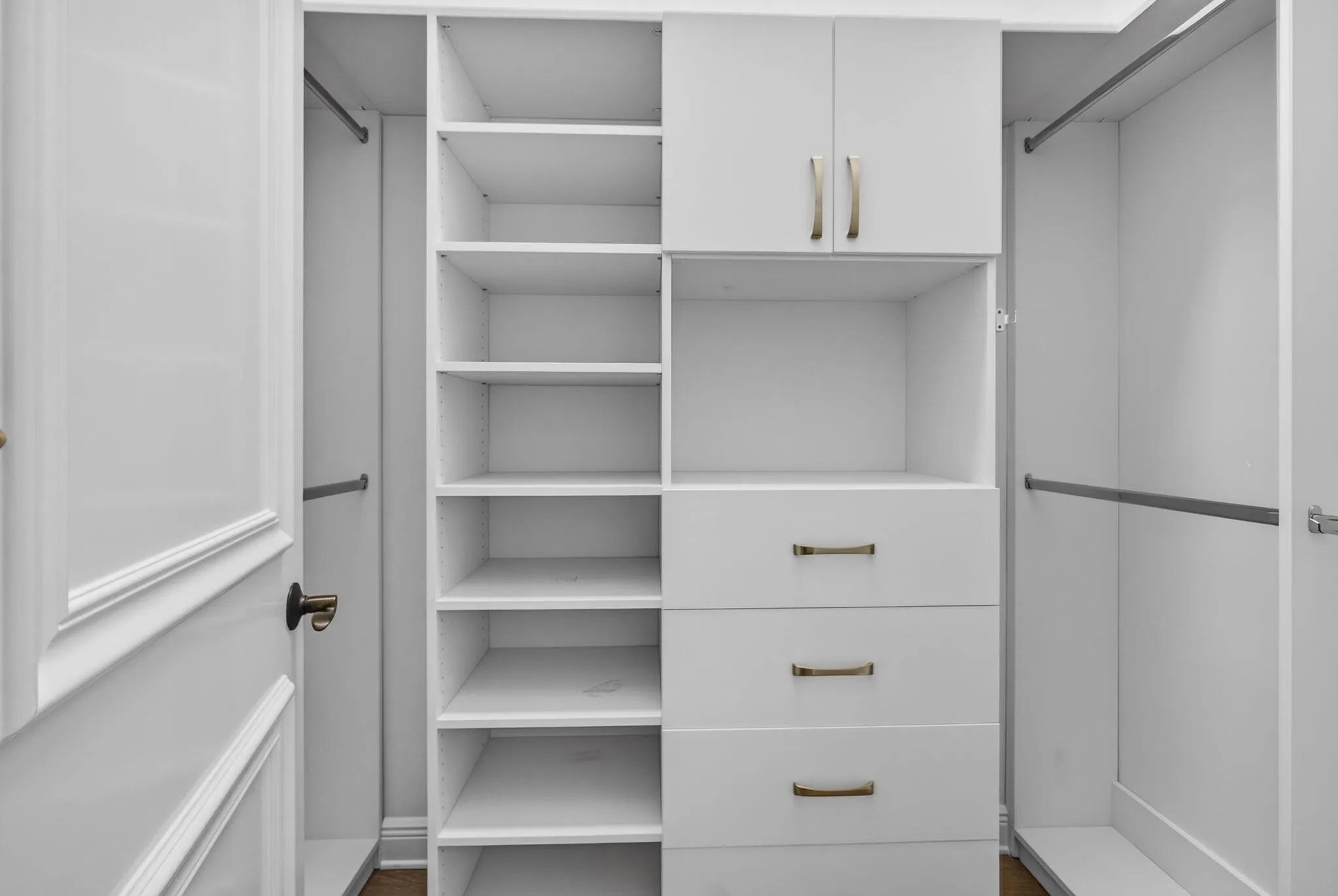 2 separate walk in closets in Primary