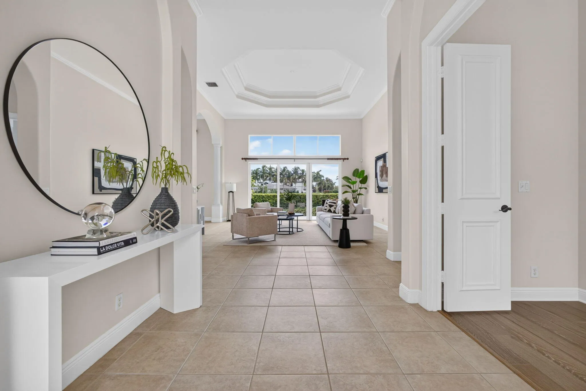 Walk into your incredible views of the Golf course