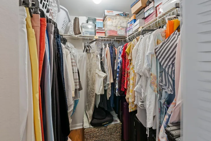 yasemin master closet