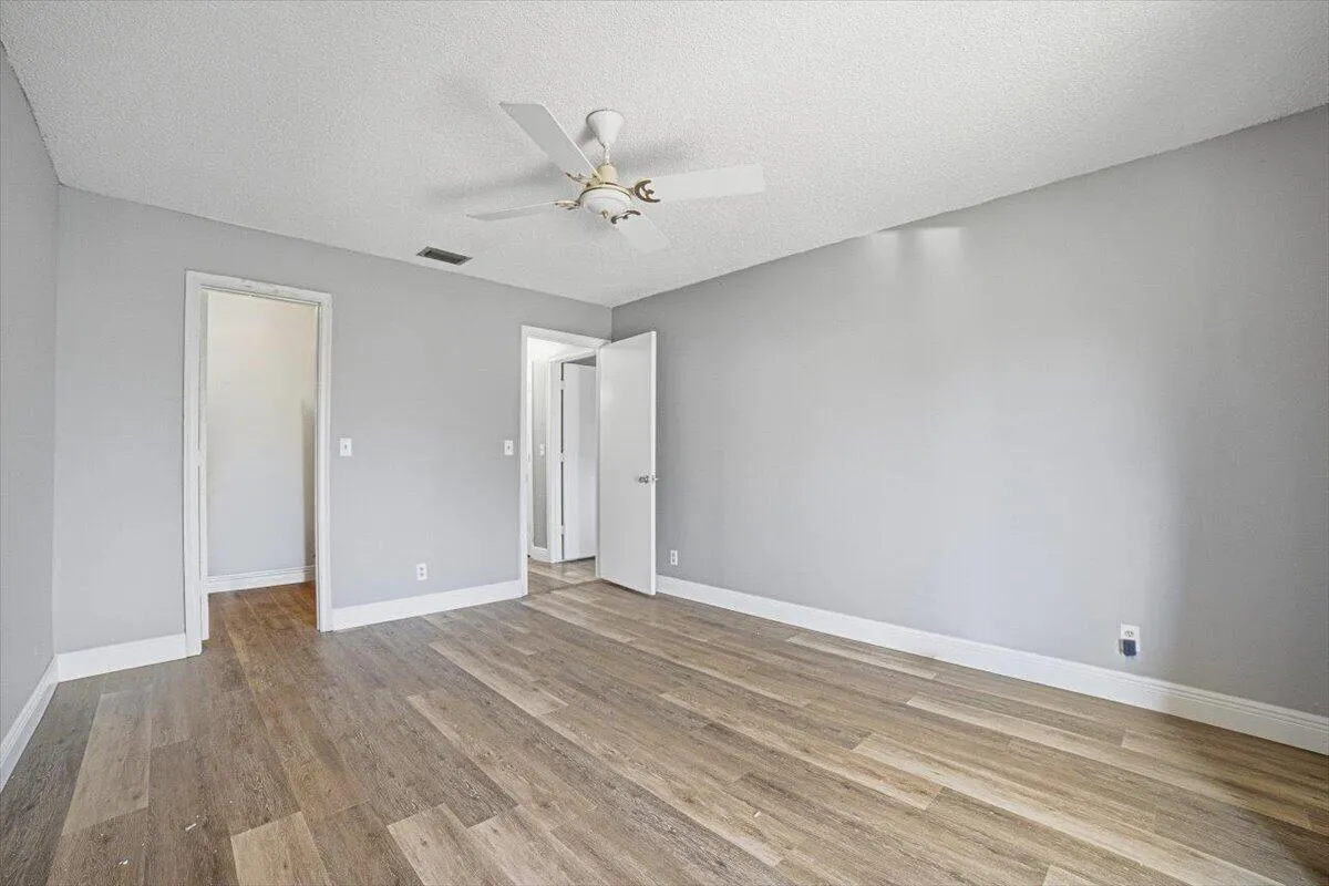 14-Bedroom2-B