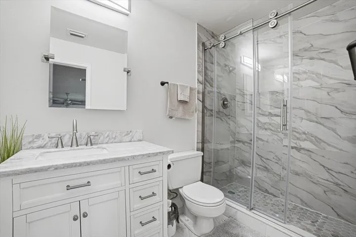 07-Bathroom