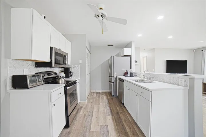 21-Kitchen