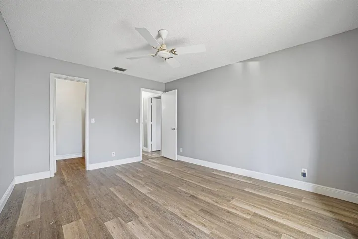 14-Bedroom2-B