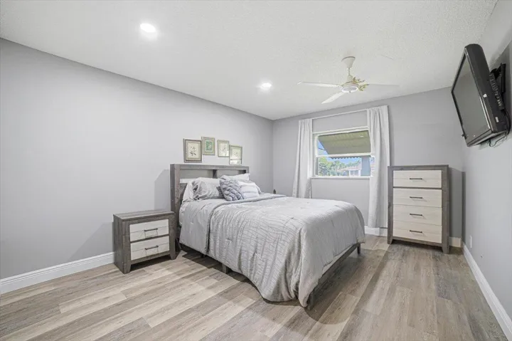 09-Bedroom1