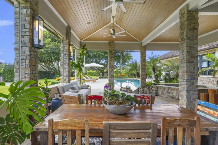 4600 Garden Point Trl 066