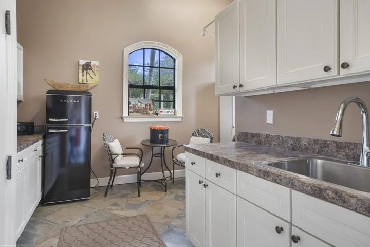 4600 Garden Point Trl 101
