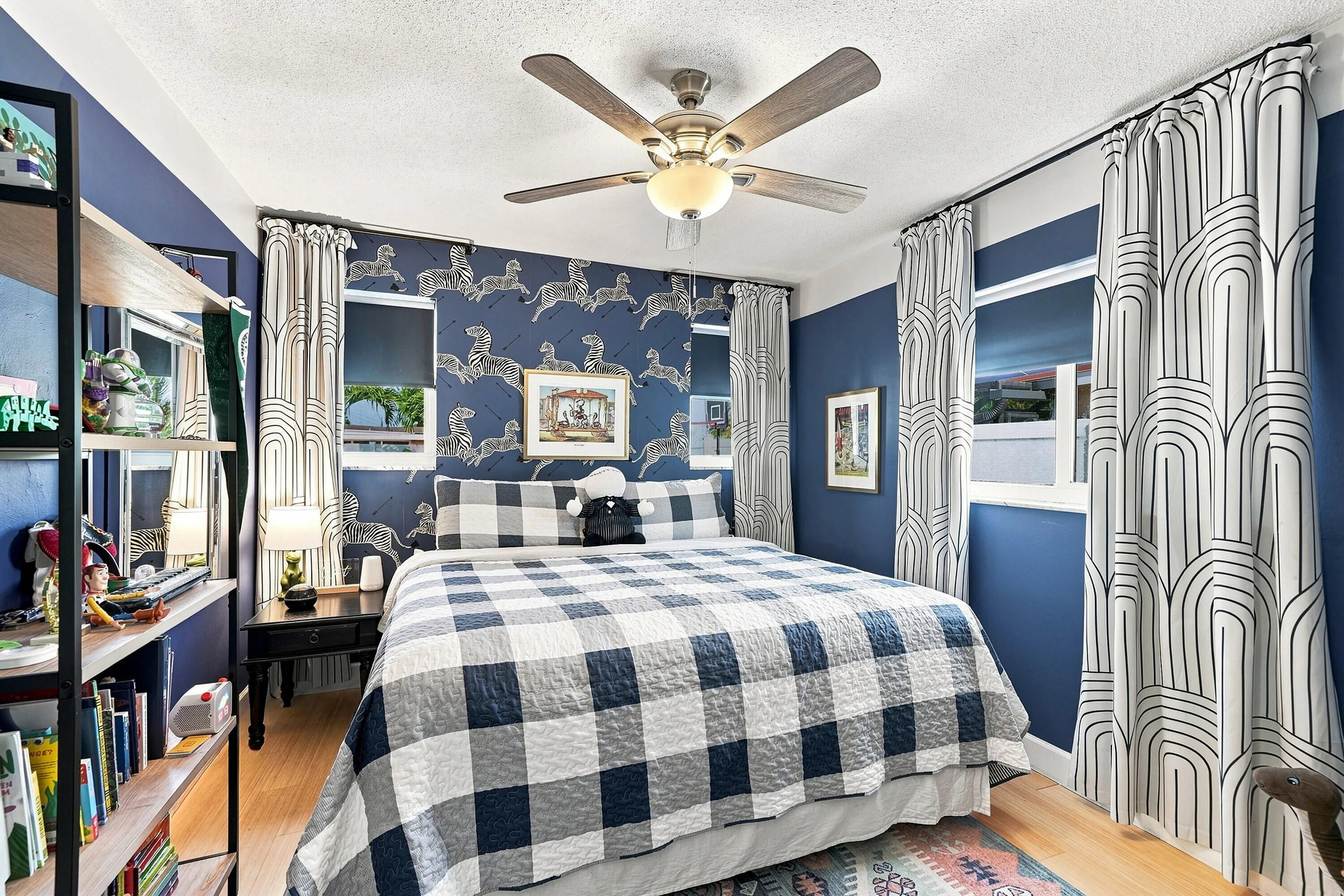 22_bedroom