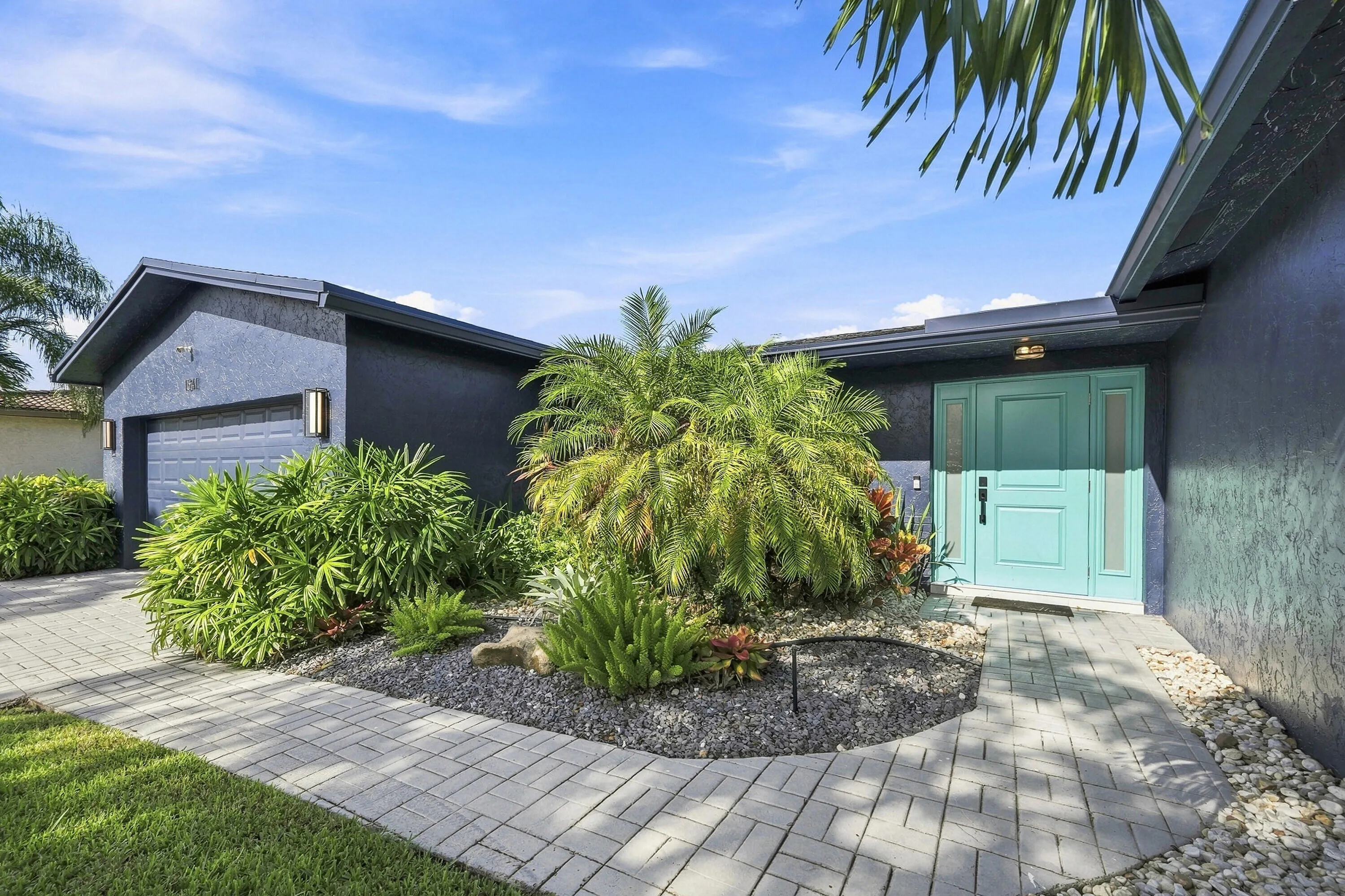 05_exterior entry