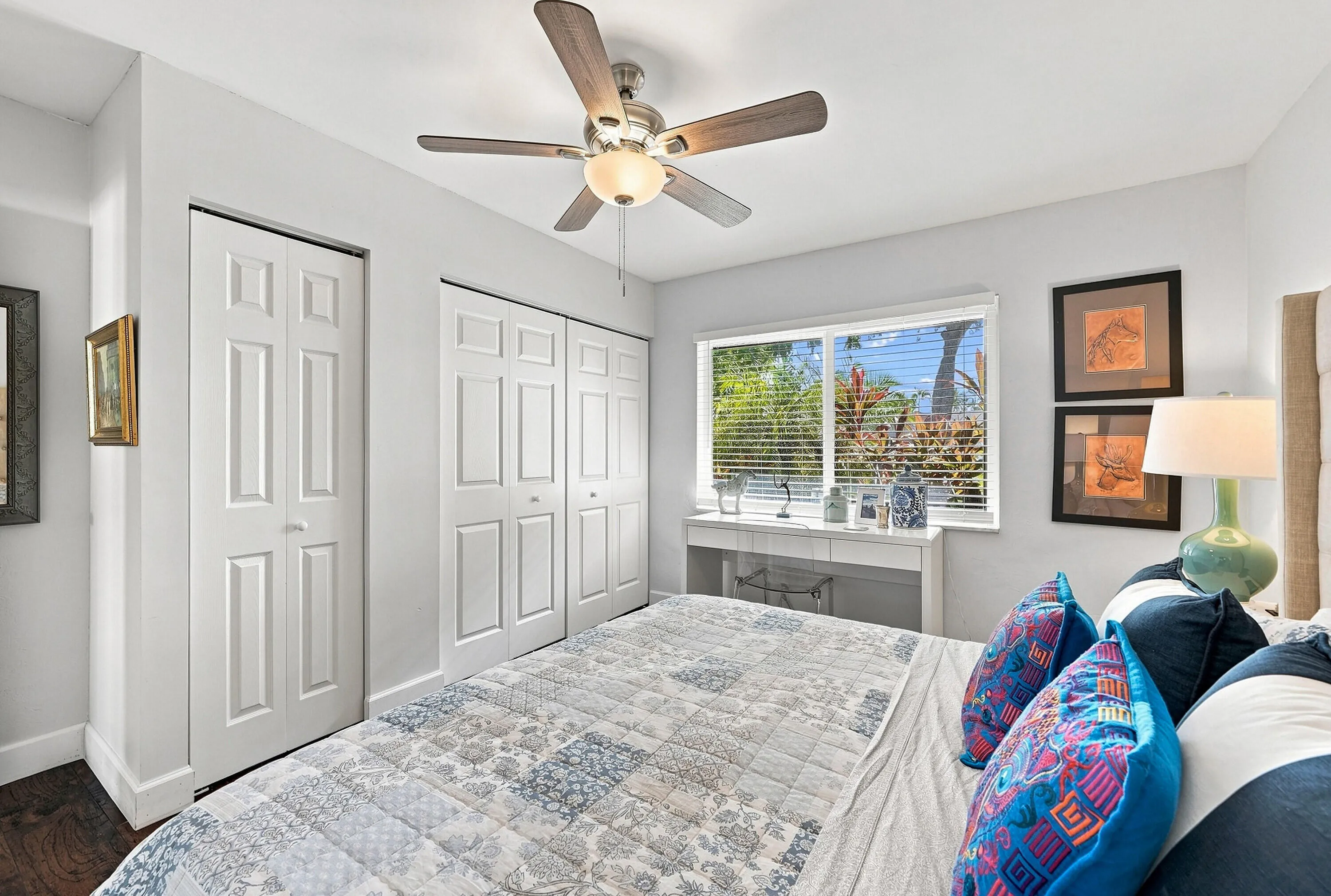 26_bedroom
