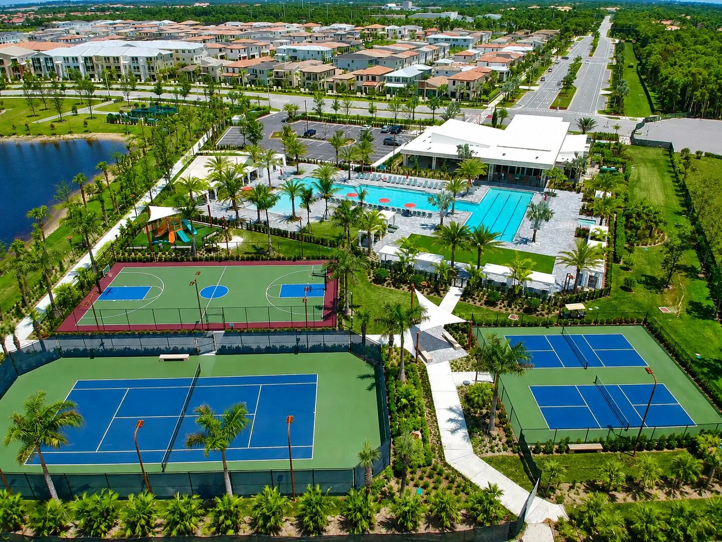 Tennis /Pickleball Courts