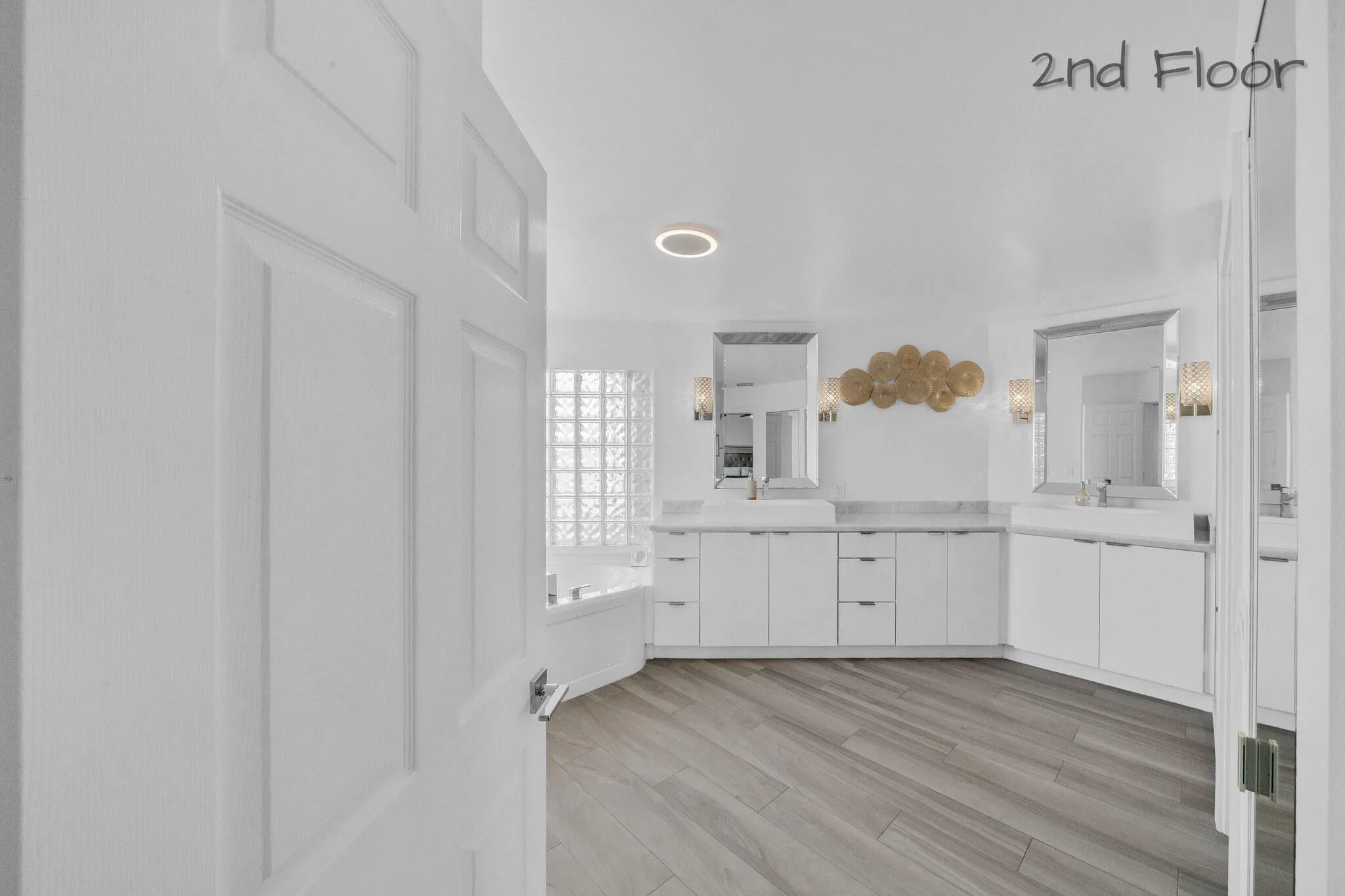 18 Primary Bathroom (1)