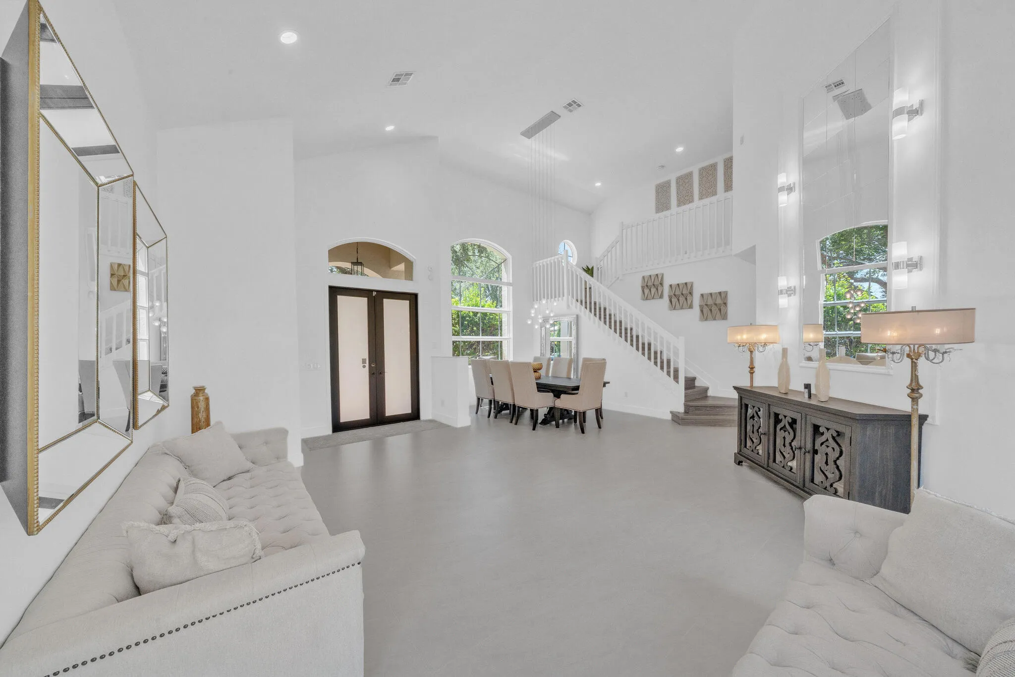 2 Living Area (6)