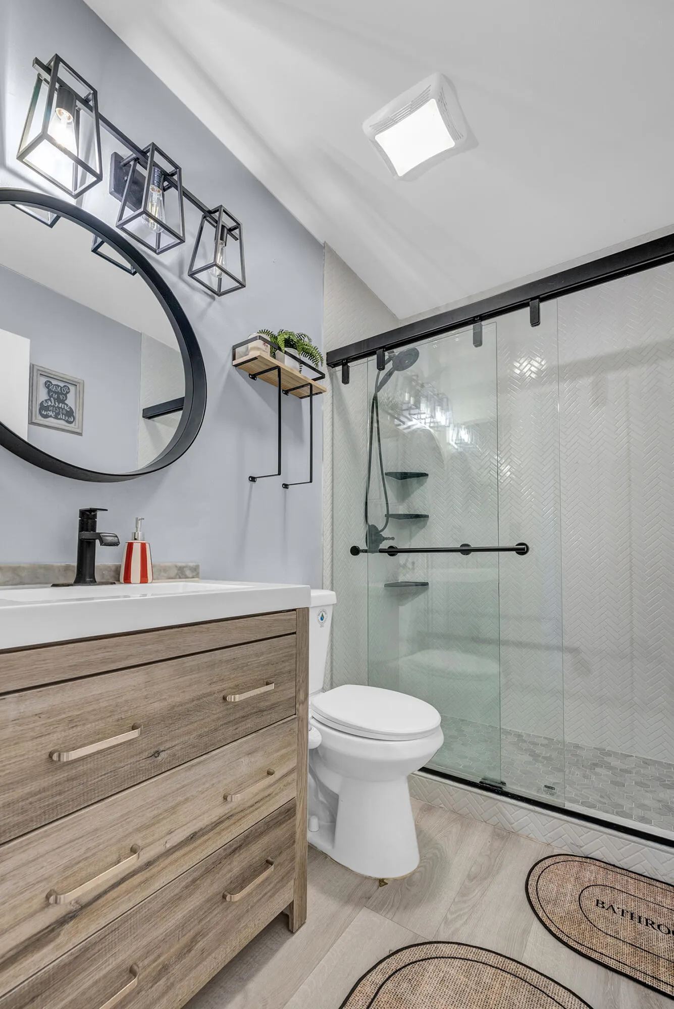 Second Full Bathroom