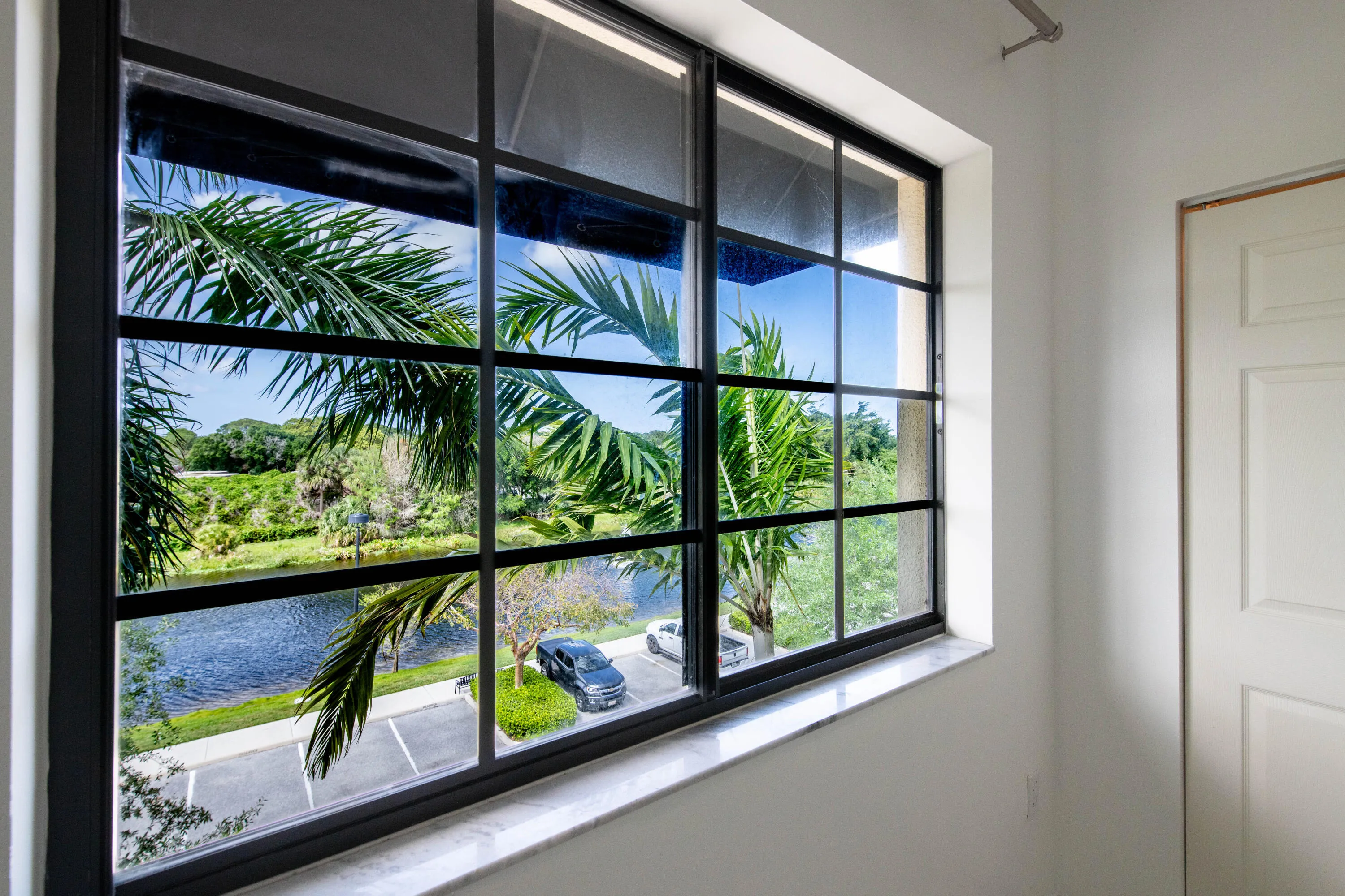 Bedroom 2-Lake View