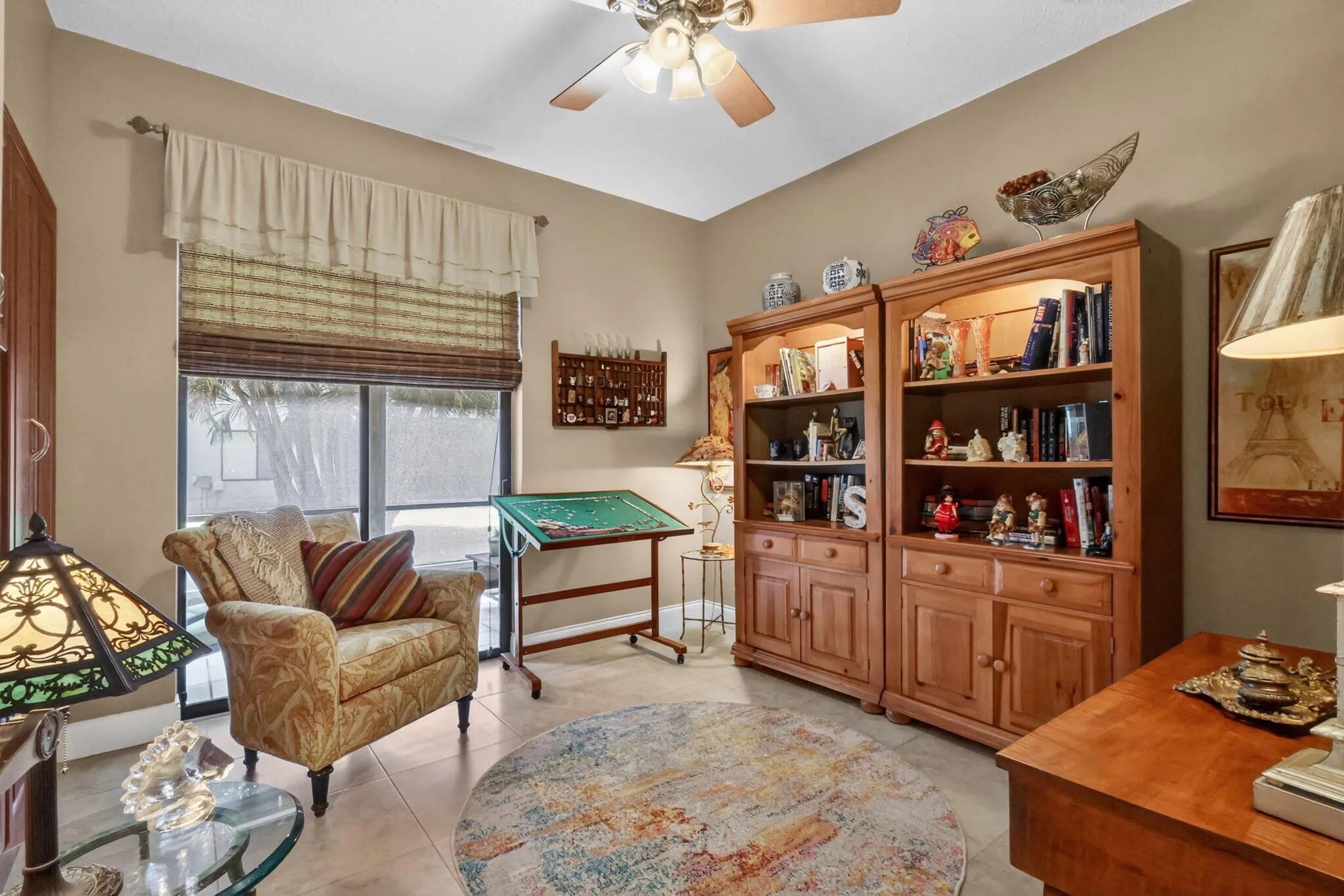 This room is currently used as a den but it does have a closet and can easily become a 2nd bedroom