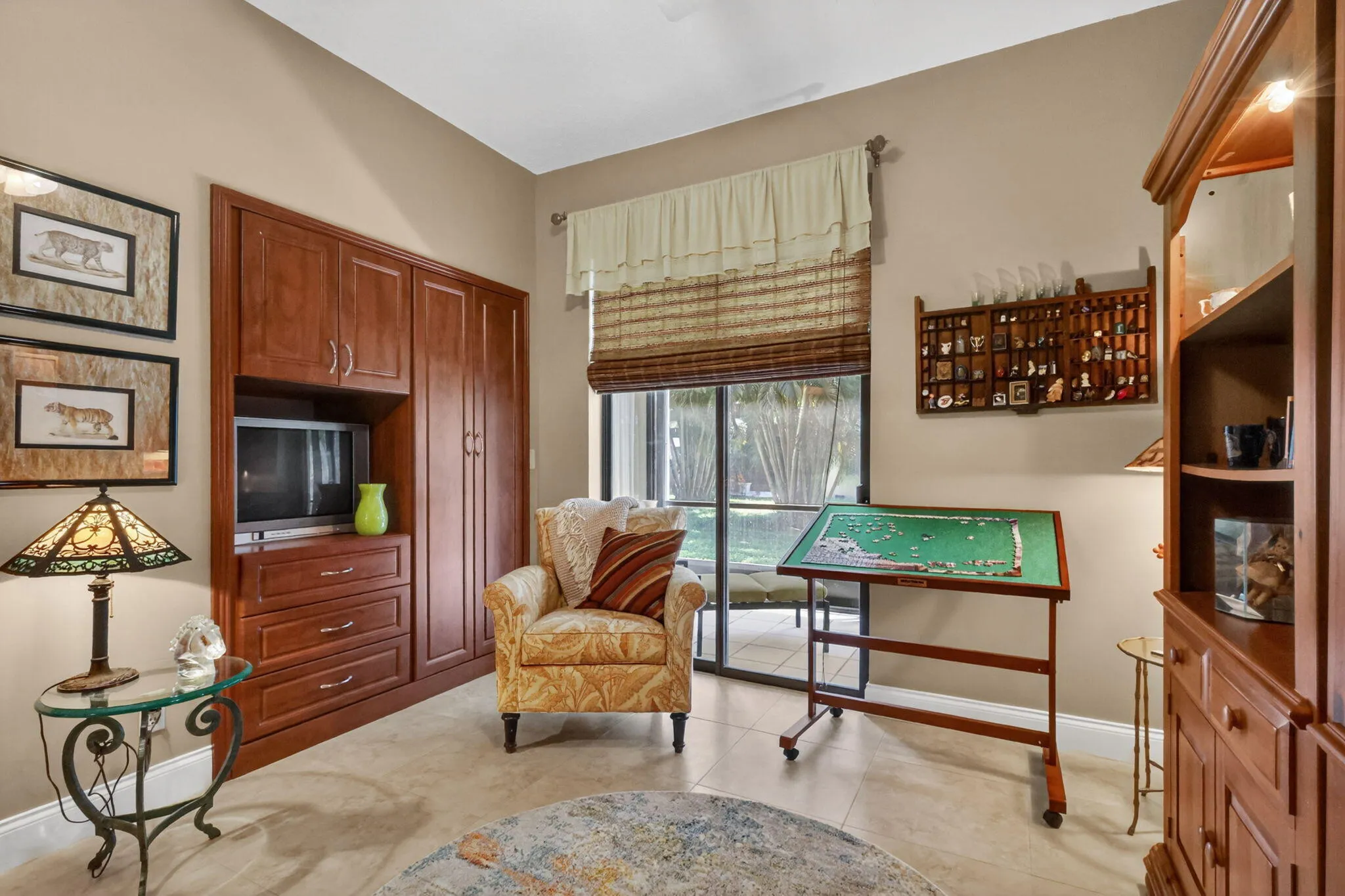 This room is currently used as a den but it does have a closet and can easily become a 2nd bedroom