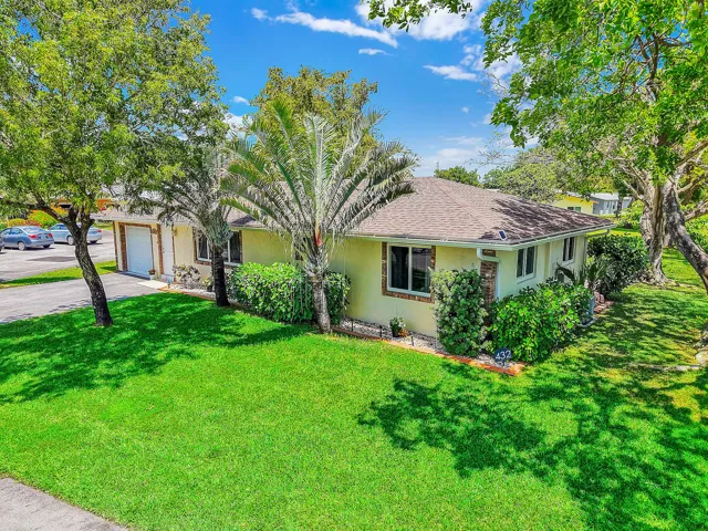 432 SW Natura Ave, Deerfield Beach -7
