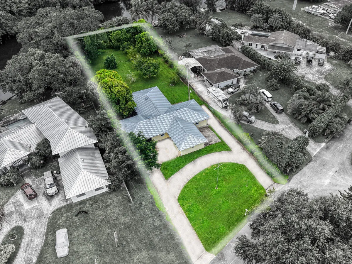 1 Aerials Front (2)