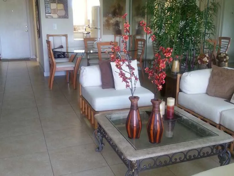 2721 Living Dining Foyer view