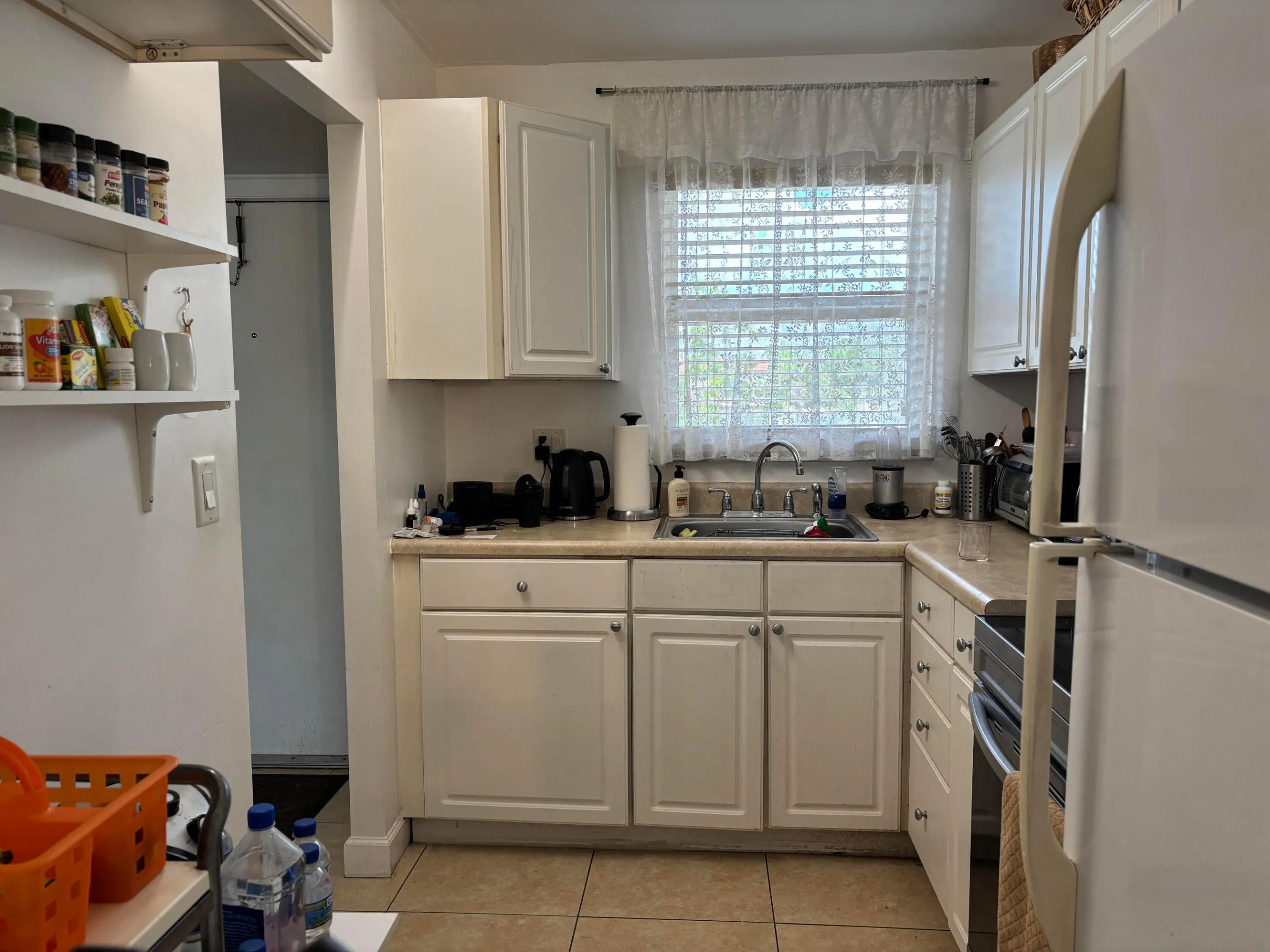 2721 Kitchen 2