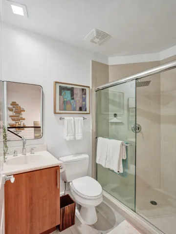 Guest Full Bath