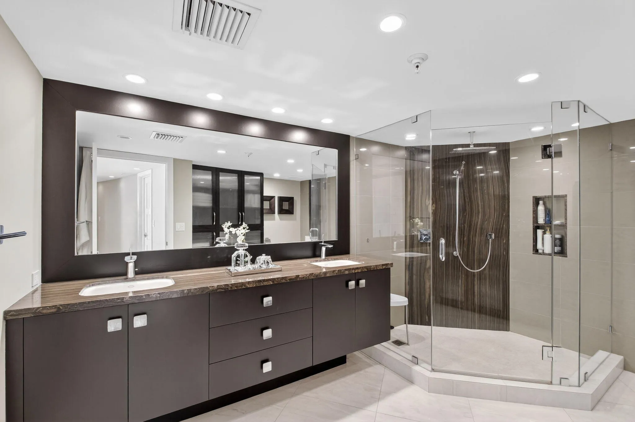 Owners Bathroom
