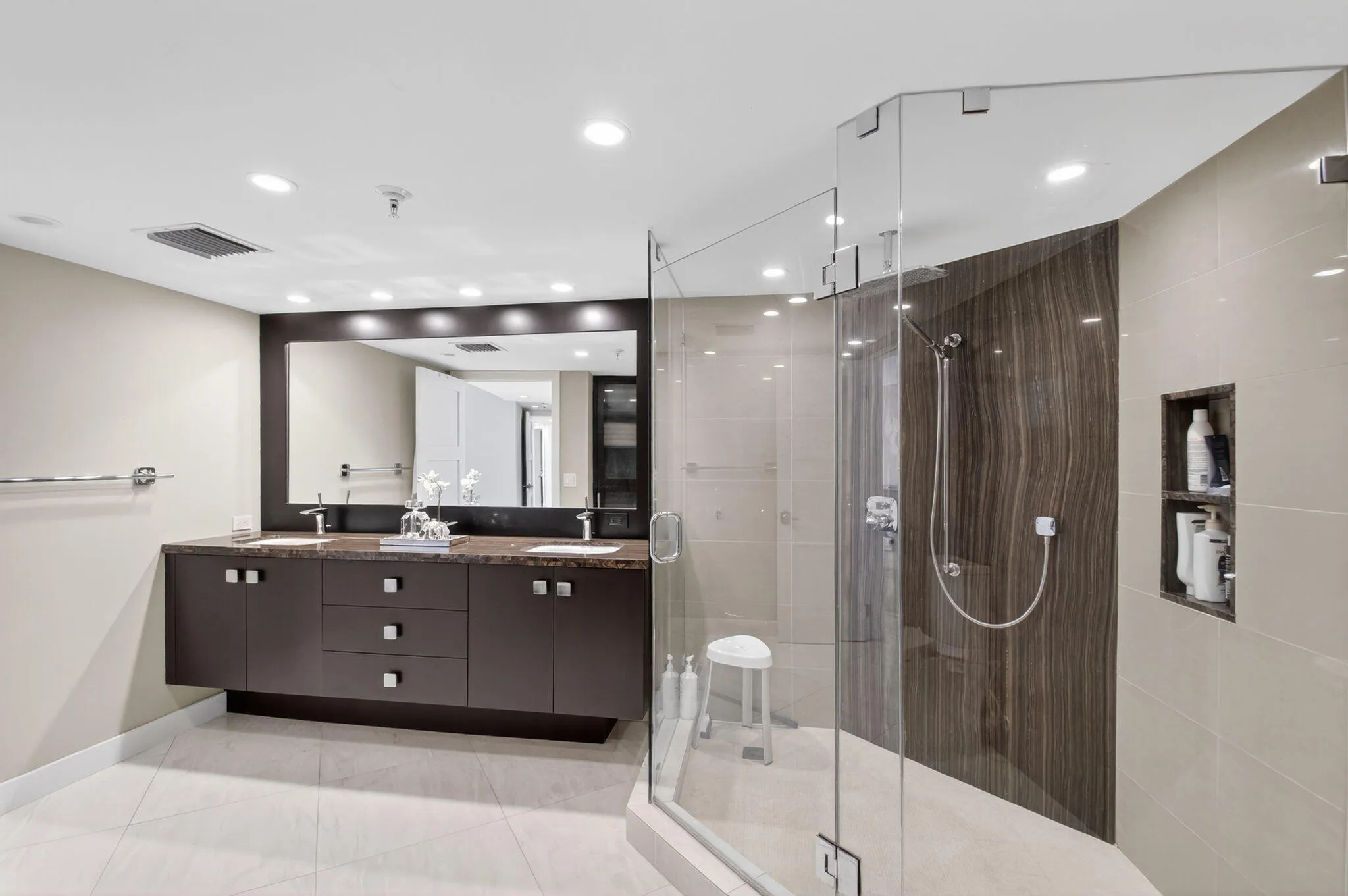 Owners Bathroom